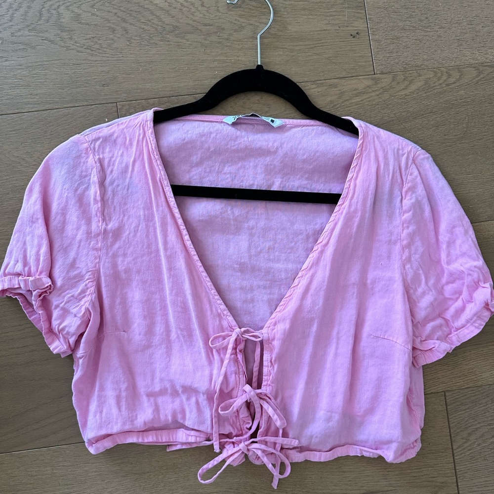 Tie bow front pink cropped top